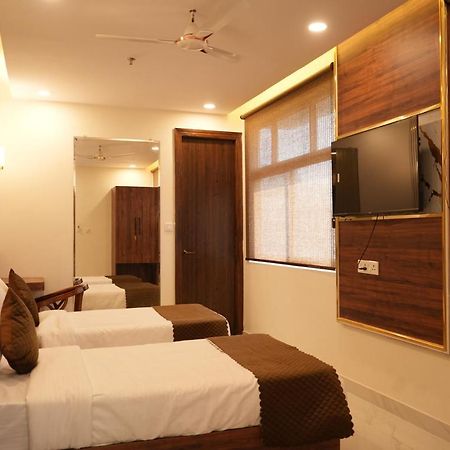 Hotel Golden Palace Lucknow Eksteriør billede