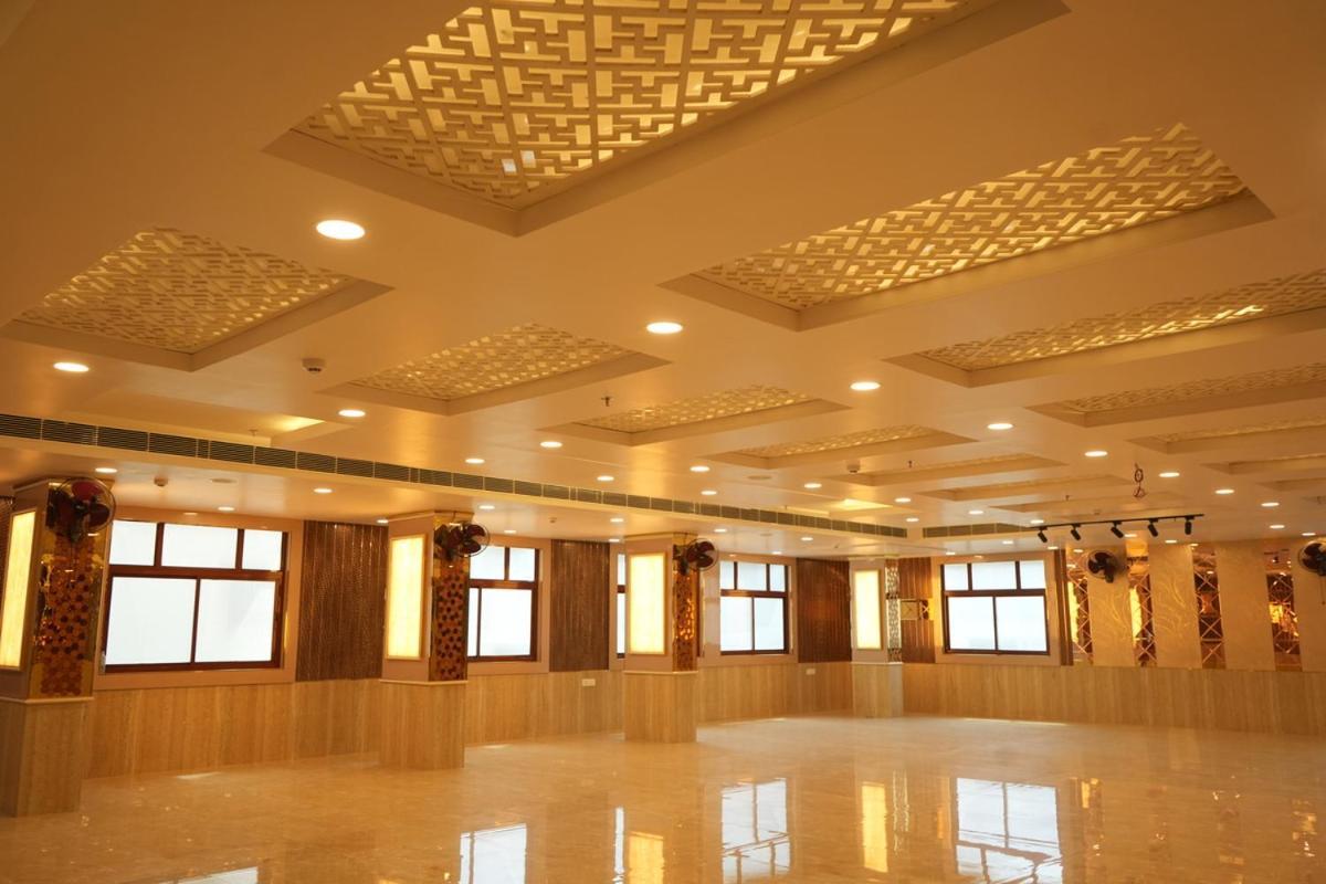 Hotel Golden Palace Lucknow Eksteriør billede
